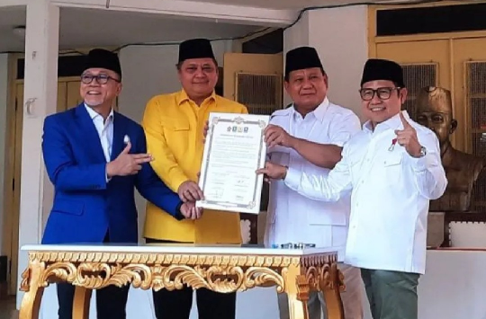 Ketua Umum Partai Golkar, PAN, PKB dan Gerindra berkoalisi dukung Prabowo Subianto sebagai capres Pemilu 2024 di Museum Naskah Proklamasi, Jakarta, Minggu, 13Agustus 2023. (Foto:Istimewa)