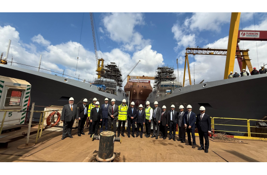 Kasal meninjau pembangunan dua unit Kapal Cepat Rudal Full Combat Mission di galangan kapal Sefine Shipyard, Altinova, Turki. (Foto: Istimewa)