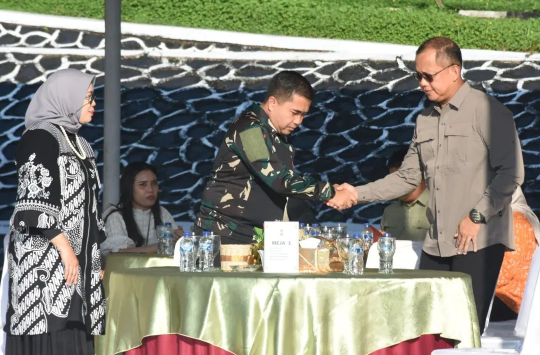 Kodam IV/Diponegoro Terima Ambulance VIP dari BRI, Perkuat Layanan Kesehatan Prajurit dan Masyarakat