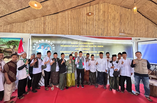 Pembina Nasional Laskar Santri AMIN, Kiai Maman Imanulhaq. (Foto:Istimewa)
