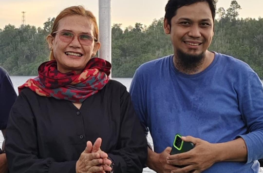 Ketua SMSI Sumut Erris J Napitupulu (kiri) dan Kabid Pendidikan dan Pelatihan SMSI  M Agus Utama