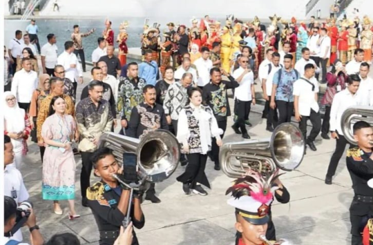 Menteri Imipas dan Rombongan disambut Band WBP  saat meninjau IPPAFest 2025 di Lapangan Banteng, Jakarta, Senin 21 april 2025 (foto: Humaslapada Langkat)
