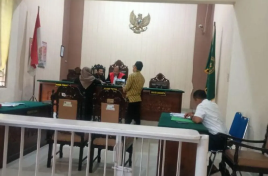 Hakim menerima alat bukti di PN Pematangsiantar