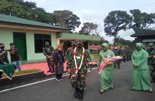 Kunjungi Makorem 022/PT, Pangdam l BB Minta Anggotanya Jaga Moral
