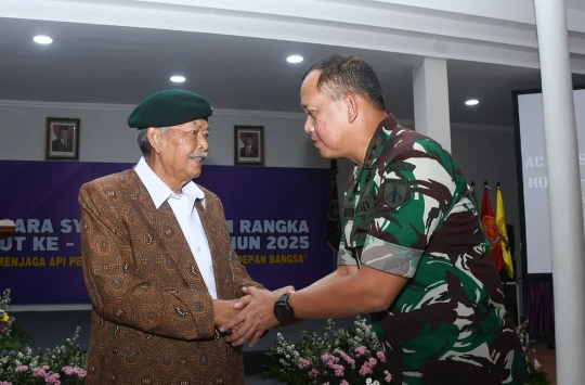Panglima Kodam IV/Diponegoro, Mayjen TNI Achiruddin, saat menghadiri HUT PEPABRI di Semarang