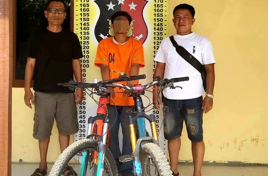 Panjat Tembok Demi Sepeda Rp.44 Juta, Pemuda di Simalungun Dibekuk Polisi