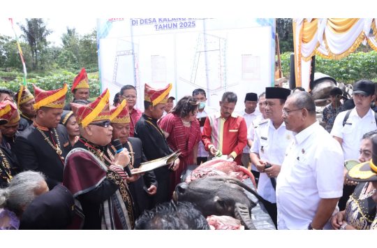 Acara peletakan batu pertama pembangunan Unit Sekolah Baru (USB) SMP Negeri 4 Sidikalang