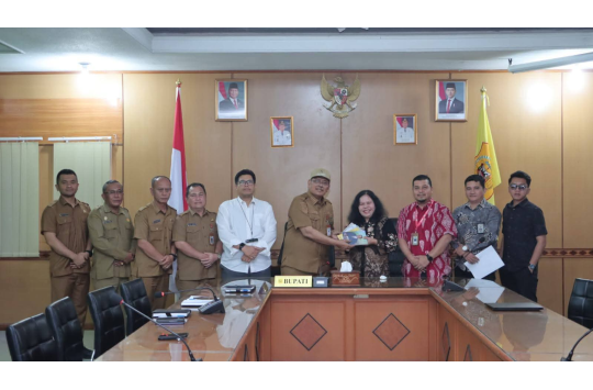 Pemkab Dairi Tutup Audit Awal APBD 2025, Bupati Vickner Sinaga Gelar Exit Meeting Bersama BPK