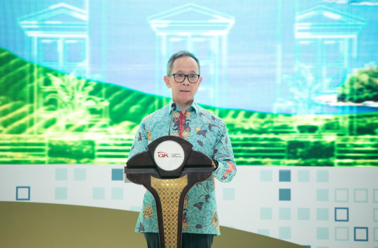 Ketua Dewan Komisioner Otoritas Jasa Keuangan Mahendra Siregar menyebutkan pengumuman Fitch Ratings yang kembali mempertahankan Sovereign Credit Rating Republik Indonesia