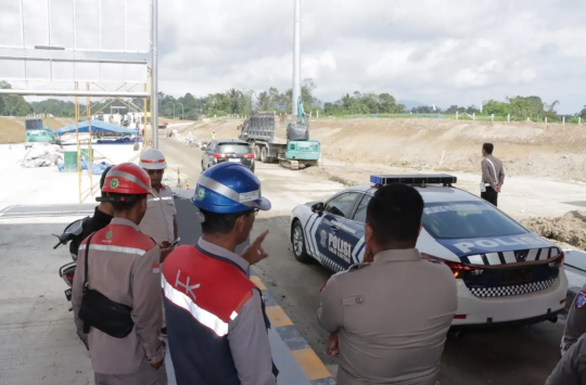 Polres Pematangsiantar  melakukan pengecekan ruas tol simpang panei