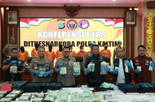 Polda Kaltim Tangkap 8 Orang Sindikat Narkoba Jaringan Internasional (Foto: Istimewa)