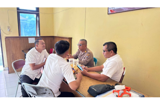 Kasi Humas Polres Simalungun, AKP Verry Purba (pakai seragam)
