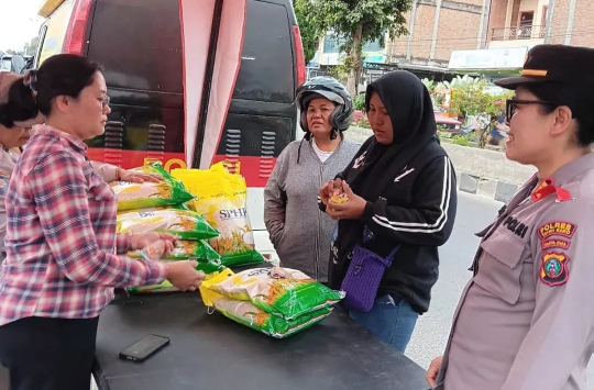 Polres Tanah Karo Gelar Gerakan Pangan Murah Polri, Bantu Warga Dapatkan Sembako Terjangkau