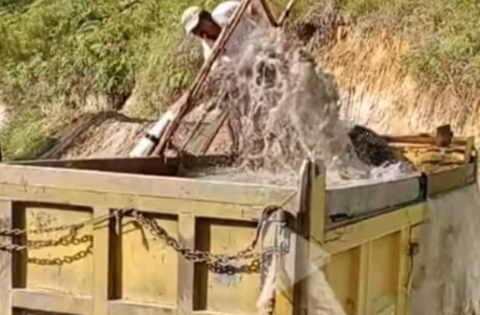 Foto Tambang pasir ilegal di dusun Rianiate desa Simanungkalit kec Sipoholon Taput (Loksa Situmeang/Kabarnas.com)