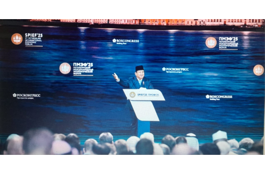 Presiden Prabowo Subianto menyampaikan pidato pada sesi pleno SPIEF 2025 di ExpoForum Convention and Exhibition Centre, St. Petersburg, Rusia, pada Jumat, 20 Juni 2025. (Foto: BPMI Setpres/Laily Rachev)