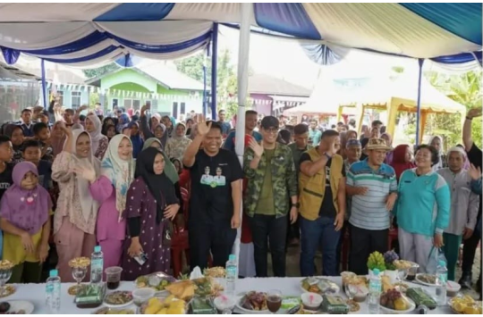 Wali Kota Medan, Rico Tri Putra Bayu Waas saat gelar Sapa Warga di Medan Marelan.