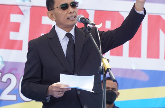 JR saragih mantan bupati simalungun mengakusisi PSMS (Foto Istimewa)