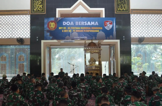 Kodam IV/Diponegoro selenggarakan Doa Bersama, rangkaian HUT TNI ke 80 (foto: Pendam IV / Dip)