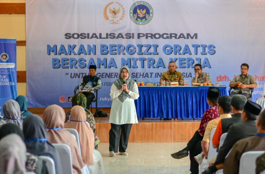 Sosialisasi program Makan Bergizi Gratis (MBG) di Saung Bogania, Cibinong