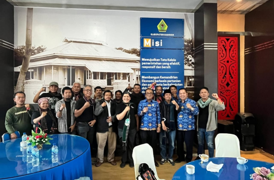 AGRT-TPL menggelar aksi damai ke kantor DPRD dan Pemkab Samosir