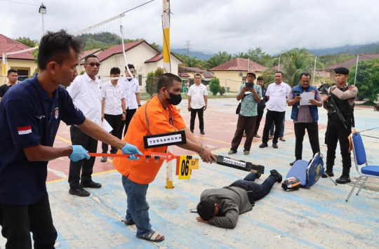 Rekonstruksi Kasus Pembunuhan di Tapteng, Polisi Ungkap Kronologi hingga Modus Pelaku