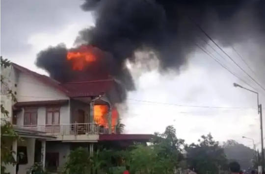 ﻿Rumah Permanen di Siantar Utara Ludes Terbakar, Kerugian Capai Ratusan Juta Rupiah