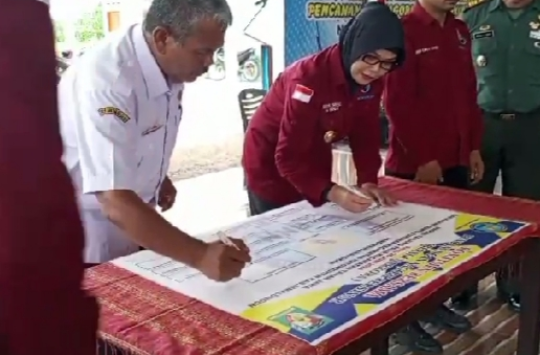 Saat Hani, BNN Simalungun Resmikan 2 Desa Bersih Nakorba