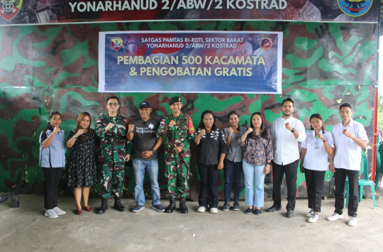 Satgas Pamtas Yonarhanud 2 Kostrad Bagikan 500 Kacamata dan Gelar Pengobatan Gratis di Perbatasan RI–RDTL