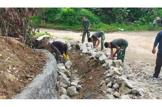 Satgas TMMD Ke-127 Kodim 0207/Simalungun Kebut Pembangunan Drainase di Nagori Limag, TNI dan Warga Bersinergi