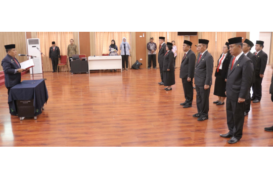 Suasana Pelantikan yang berlangsung di Balei Harungguan Djabanten Damanik Kantor Bupati Simalungun, Pamatang Raya, Simalungun, Sumut, pada Jumat (4/7/2025).