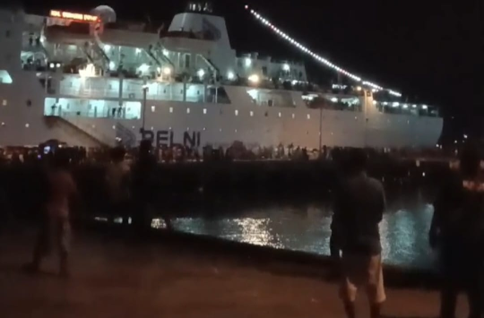 Suasana Dermaga Manokwari saat ricuh