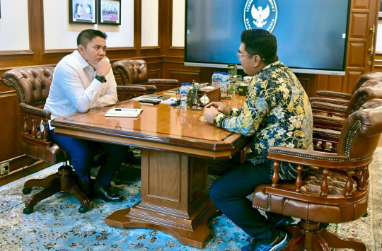 Seskab Teddy Terima Rektor UI, Bahas Strategi Tingkatkan Peringkat dan Daya Saing Global Perguruan Tinggi Indonesia