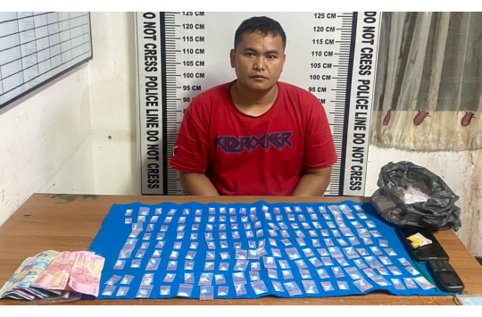 Polman Pangaribuan dan ratusan plastik klip sabu diamankan di Polres Pematangsianțar
