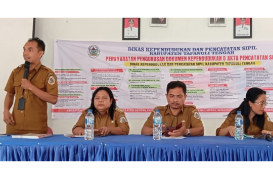 Disdukcapil Tapteng kemudian meluncurkan inovasi "TAPTENG CERIA – Sahata Saoloan"  (foto; Diskominfo Tapteng)