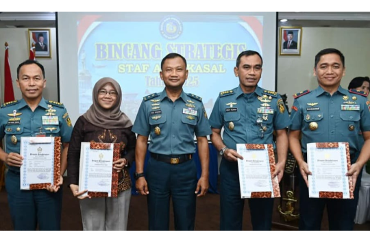 TNI AL lakukan "Bincang Strategis” di Longue Room Mabesal, Cilangkap, Jakarta Timur. (Foto: Dispen AL)