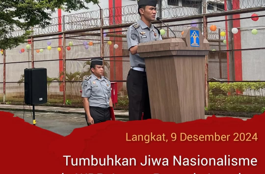 Hotler Krisman Pasaribu bertindak sebagai pembina Upacara