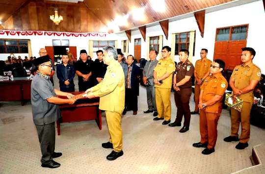 Wabup Taput Hadiri Paripurna DPRD, LKPj 2025 Resmi Dibahas dan Dievaluasi