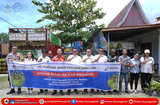 Operasi Pasar Khusus LPG 3 kg di sejumlah titik strategis Gunungsitoli (Foto: Pemko: Gunungsitoli)
