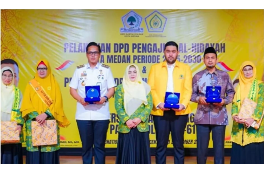 Wali Kota Medan, Rico Tri Putra Bayu Waas, menghadiri pelantikan DPD dan DPC Pengajian Al-Hidayah Kota Medan periode 2025-2030