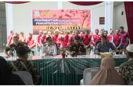 Walikota Medan menghadiri acara RJ kepada 21 tersangka di Kantor Kejaksan Negeri Belawan (foto: Diskominfo Medan)